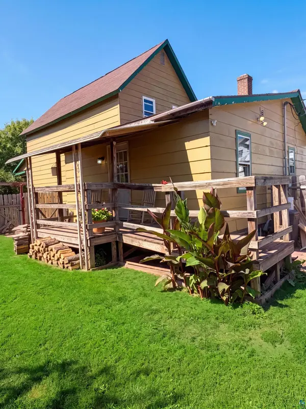 420 Beaser Ave, Ashland, WI 54806