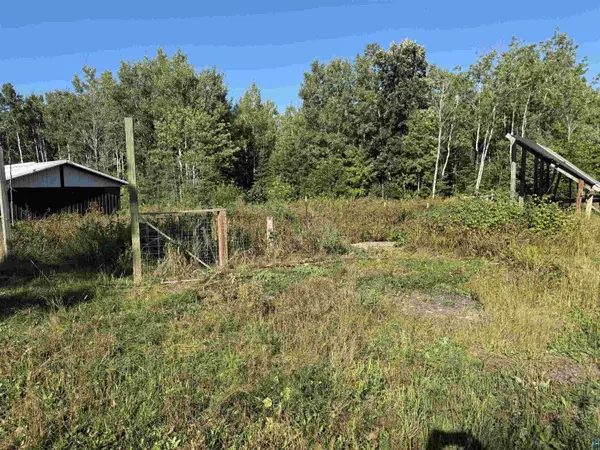 3194 S Smith Creek Rd, Maple, WI 54854