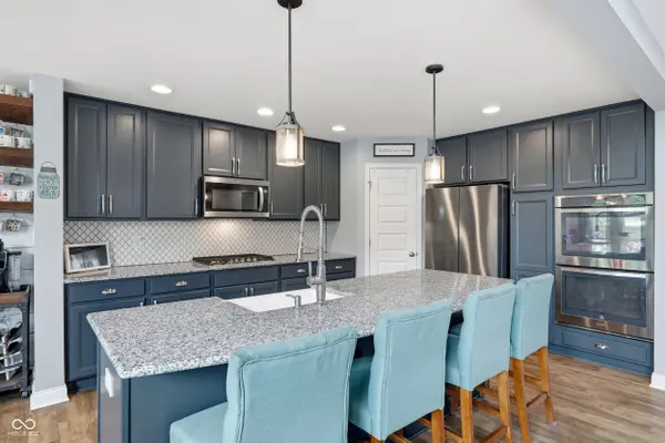 692 Ridge Gate DR, Brownsburg, IN 46112