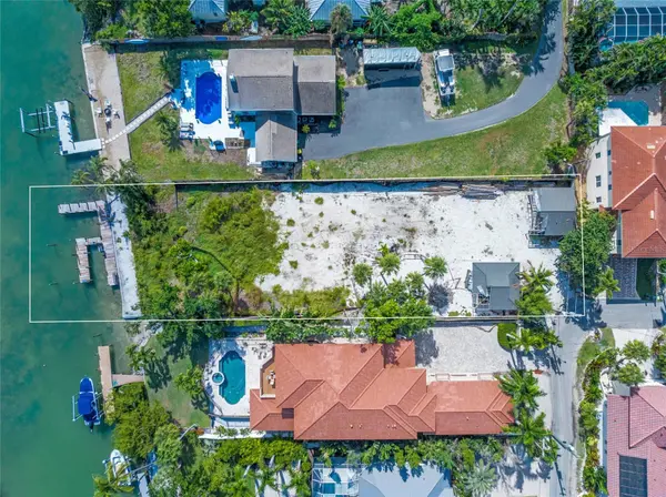 3601 WHITE LN, Sarasota, FL 34242