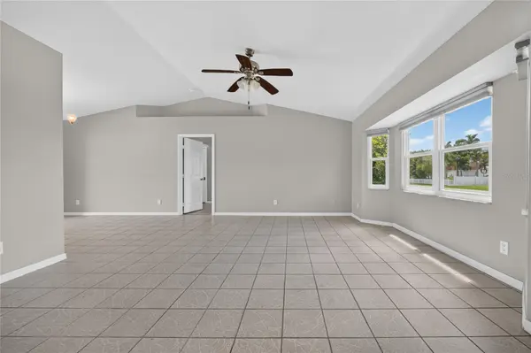 881 RIVIERA LN NW, Port Charlotte, FL 33948