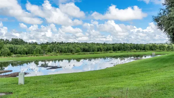 3950 SUNSET LAKE DR, Lakeland, FL 33810