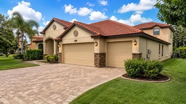 3950 SUNSET LAKE DR, Lakeland, FL 33810