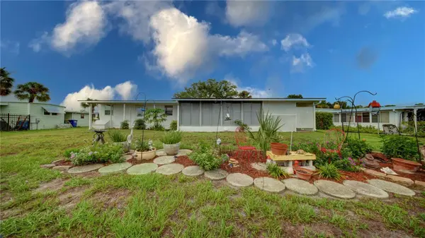 2753 VINDALE RD, Tavares, FL 32778