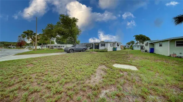 2753 VINDALE RD, Tavares, FL 32778