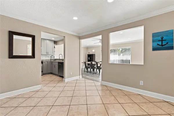 7719 91ST ST, Seminole, FL 33777