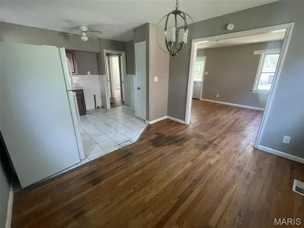 13 Saint Margaret CT, Florissant, MO 63031