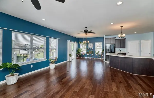 571 Newcastle DR, Troy, MO 63379