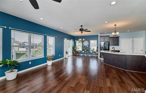 571 Newcastle DR, Troy, MO 63379