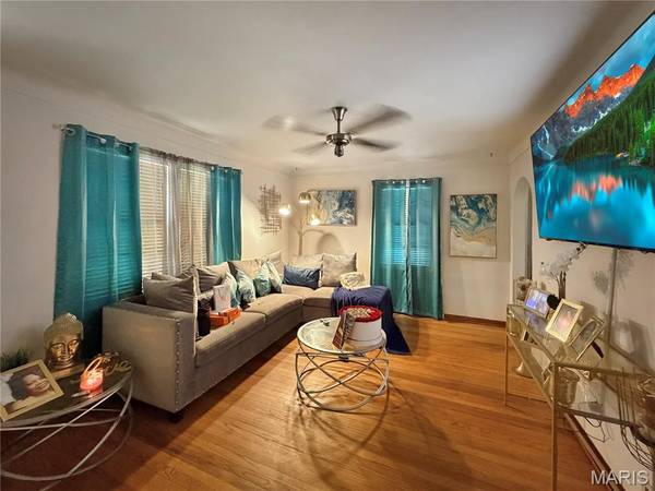 218 N Marguerite AVE, Ferguson, MO 63135
