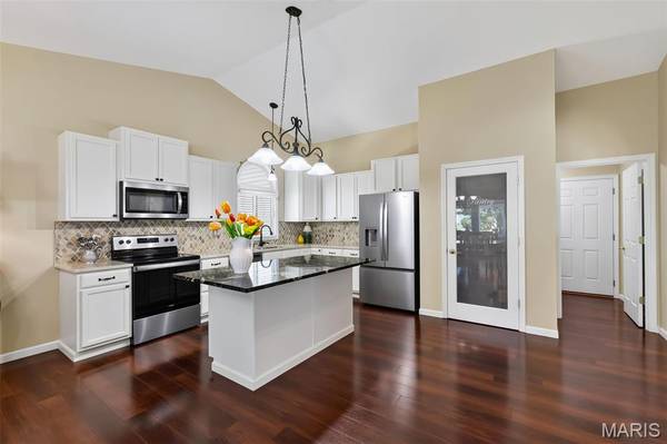 331 Fallon Pkwy, St Peters, MO 63376