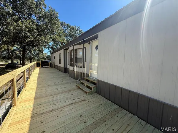 17224 Highway 32, Lebanon, MO 65536