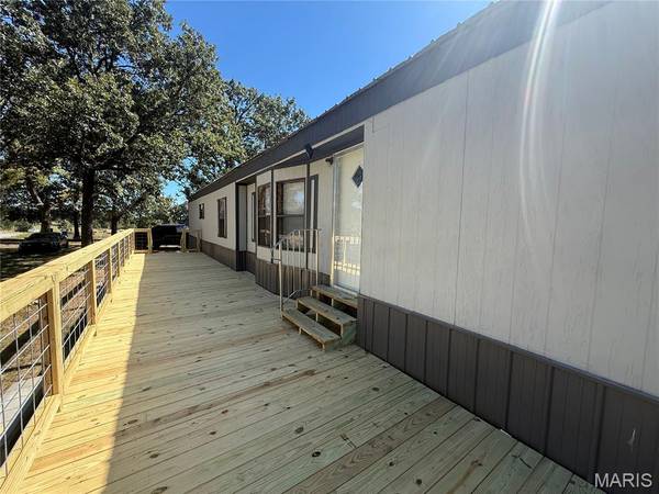 17224 Highway 32, Lebanon, MO 65536