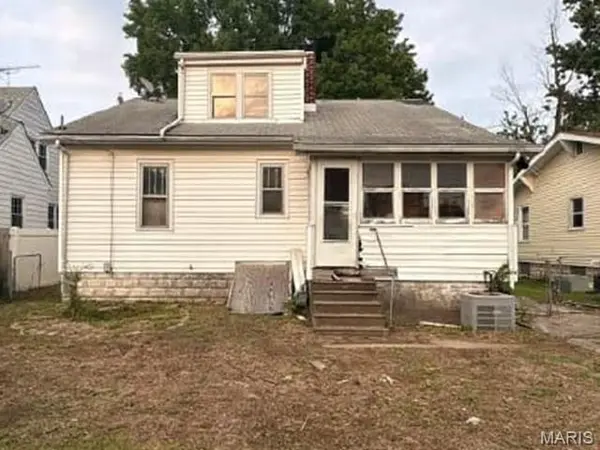 530 Tipton AVE, Wood River, IL 62095