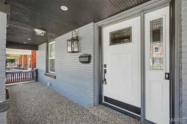 5220 Highland AVE, St Louis, MO 63113
