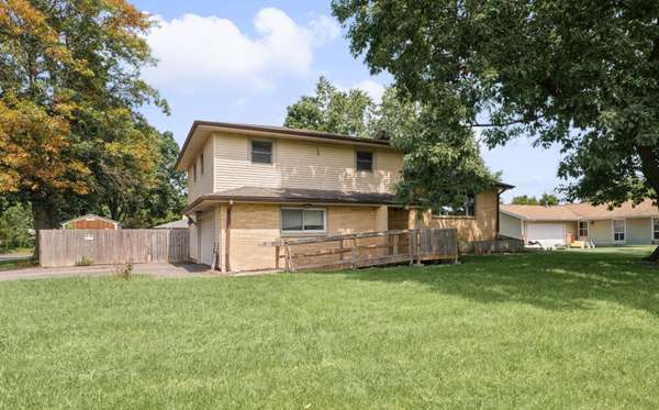 2308 Slayback ST, Urbana, IL 61802