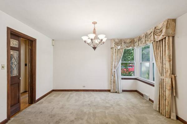 412 Dundee AVE, Barrington, IL 60010
