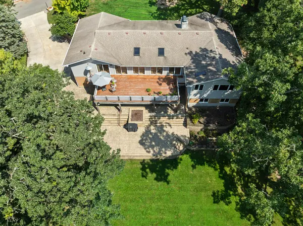 1113 Crane DR, Sleepy Hollow, IL 60118