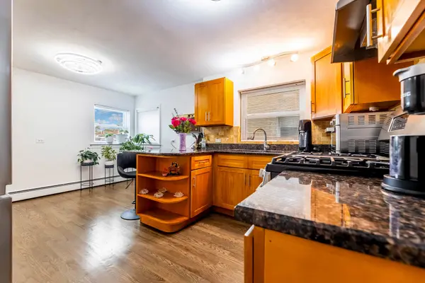 1939 S Harlem AVE #BW, Berwyn, IL 60402