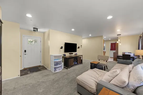 724 E Baldwin RD, Palatine, IL 60074