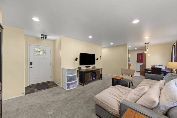 724 E Baldwin RD, Palatine, IL 60074