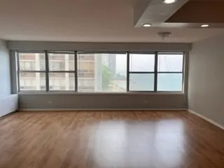 6157 N Sheridan RD #5E, Chicago, IL 60660
