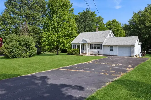 139 Kent AVE, Wauconda, IL 60084