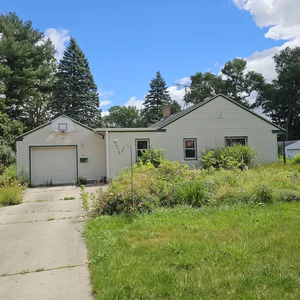 1307 Winthrop LN, Rockford, IL 61107