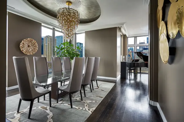 200 W Grand AVE #2700, Chicago, IL 60654