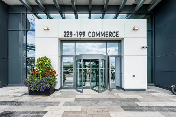 195 Commerce ST #1003, Vaughan, ON L4K 0P9