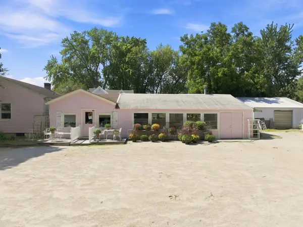 918 W 1st ST, Sumner, IA 50674