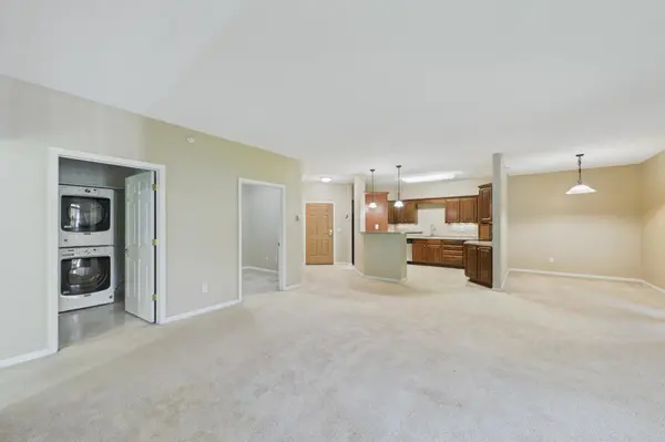 110696 Village RD #307, Chaska, MN 55318