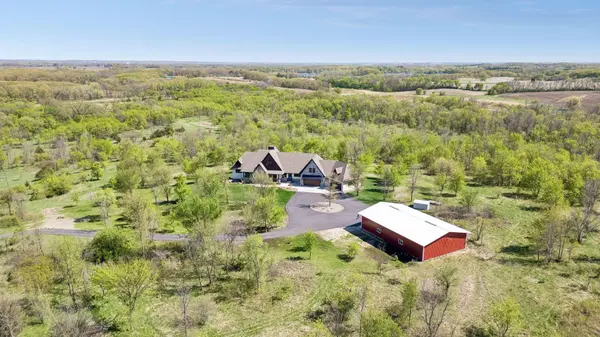 5748 150th ST W, Faribault, MN 55021