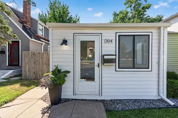 304 11th AVE S, South Saint Paul, MN 55075