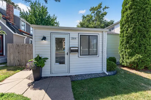 304 11th AVE S, South Saint Paul, MN 55075