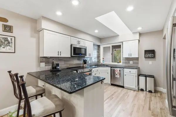 3676 Widgeon WAY, Eagan, MN 55123