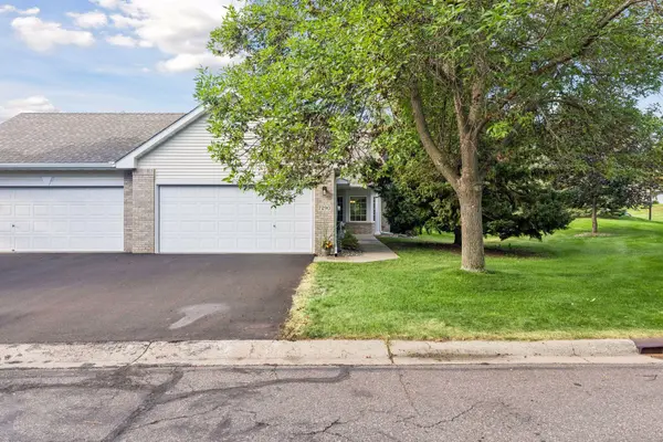 7290 Bordner DR, Inver Grove Heights, MN 55076