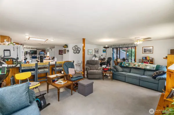 165 Maple Crest DR, Onalaska, WA 98570