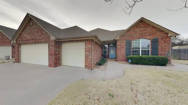 11733 Cherry Point LN, Yukon, OK 73099
