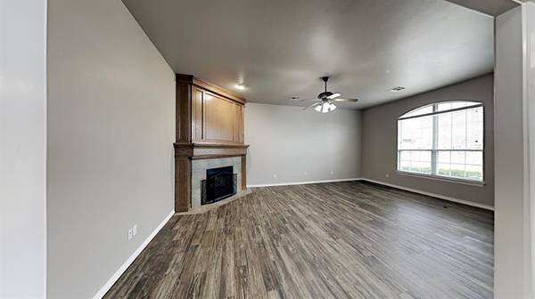 11733 Cherry Point LN, Yukon, OK 73099