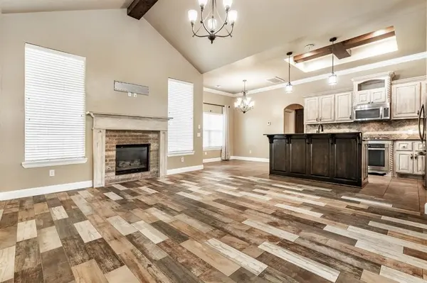 13909 Drakes WAY, Yukon, OK 73099