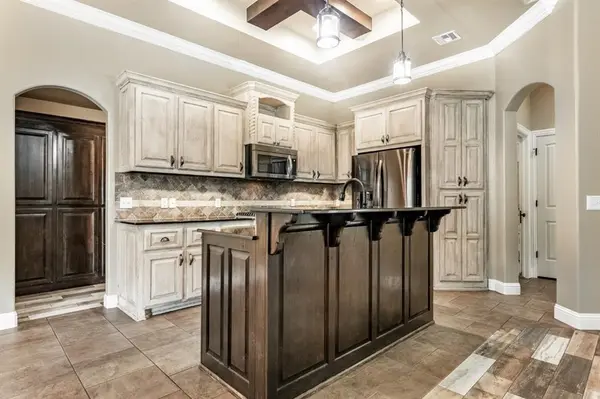 13909 Drakes WAY, Yukon, OK 73099