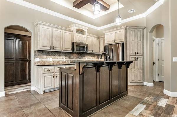 13909 Drakes WAY, Yukon, OK 73099