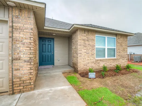 1009 S Colt LN, Mustang, OK 73064