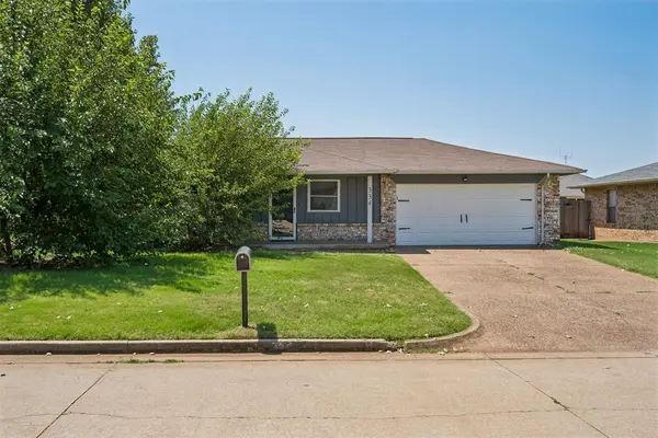 334 W Maple Branch WAY, Mustang, OK 73064