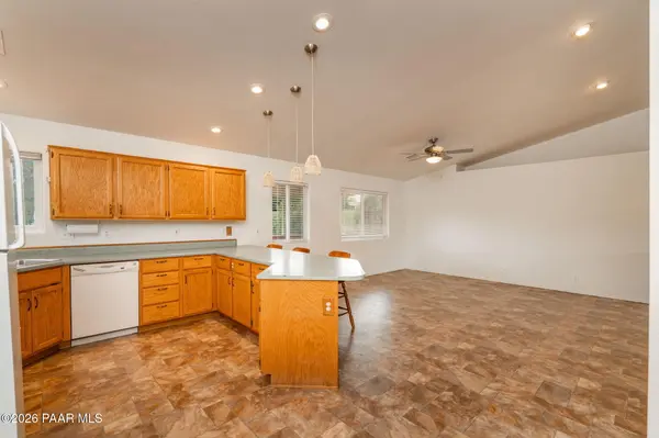 976 N Latigo LN, Dewey-humboldt, AZ 86327