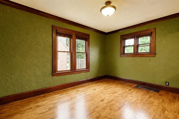 1621 N DIVISION ST, Appleton, WI 54911