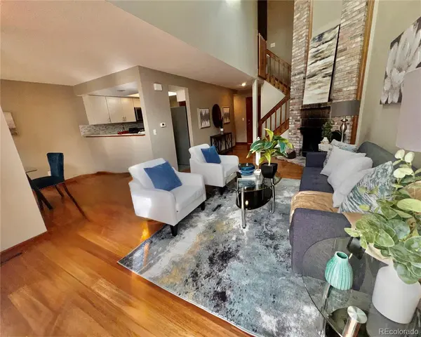 7641 S Cove CIR, Centennial, CO 80122