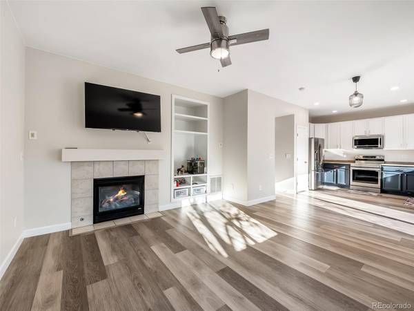 188 S Granby CT, Aurora, CO 80012