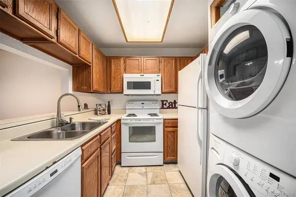 8025 W Eastman PL #2-102, Lakewood, CO 80227